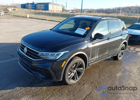 2024 Volkswagen Tiguan 2.0T Se R-Line Black z USA, uszkodzony, nr VIN 3VV8B7AX2RM040769